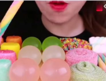 小姐姐吃紫色系列糖果糖,小姐姐的甜蜜冒险之旅